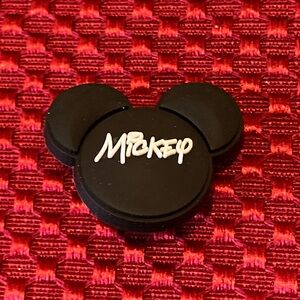 🔥 Bundle 4 For $7 Croc Charms